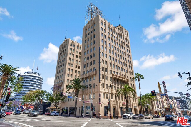 Building Photo - 6253 Hollywood Blvd