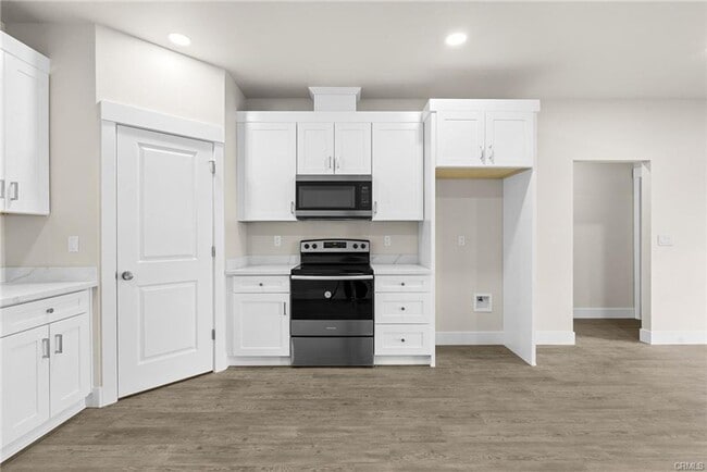 Building Photo - Brand New, Great Two Bedroom Home on The R...