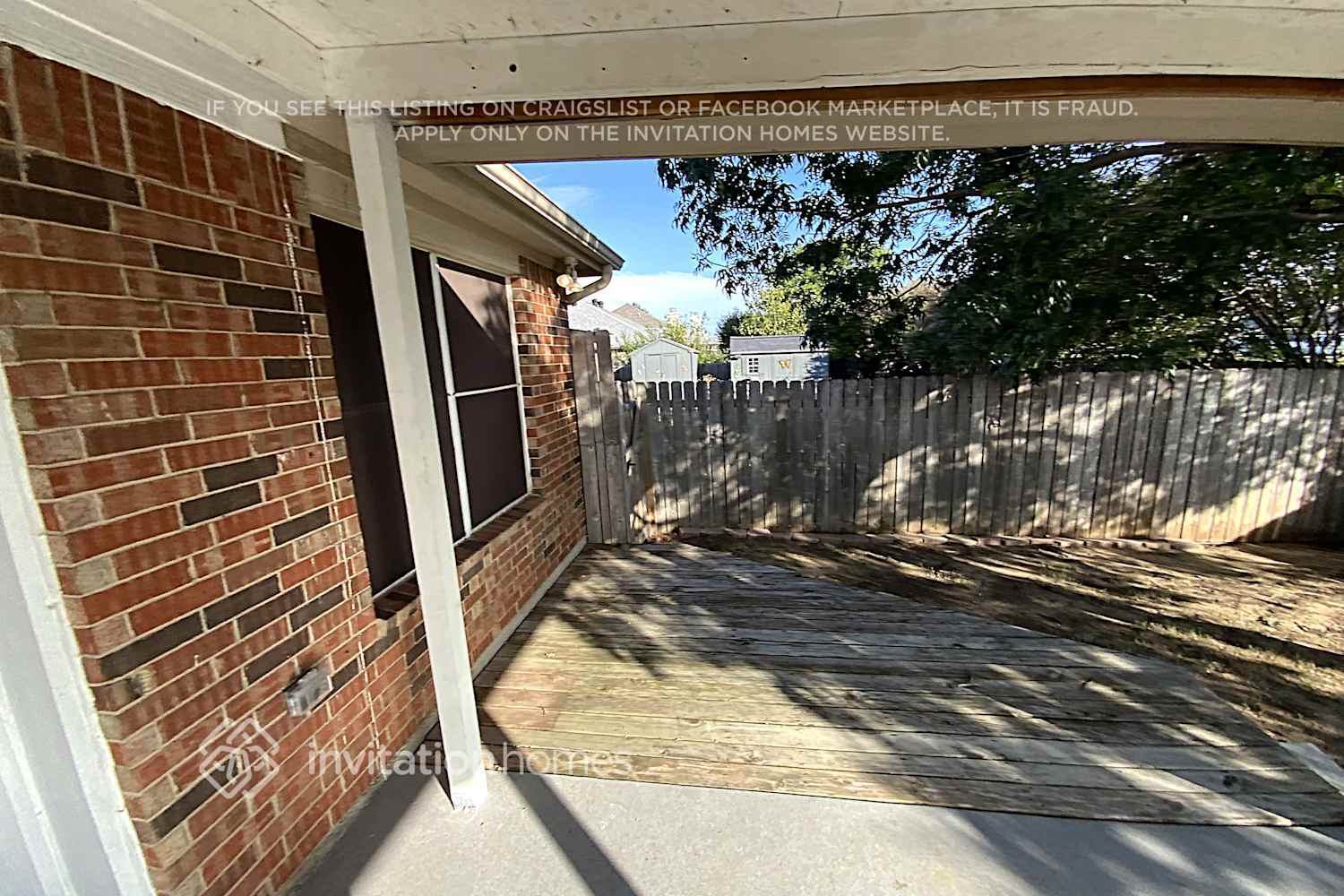 Building Photo - 632 Creekview Dr