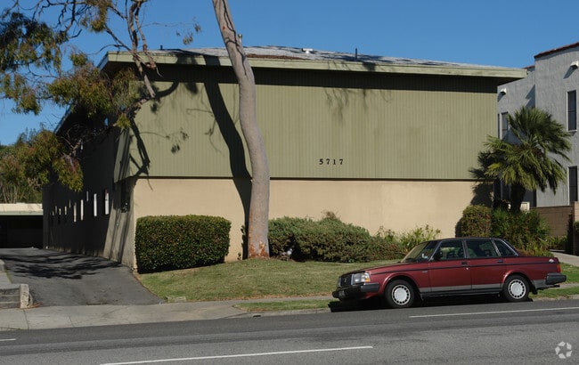 Building Photo - 5717 Huntington Dr N