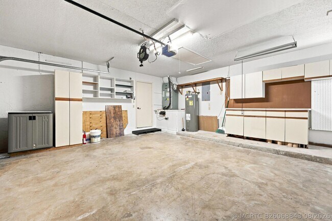 Building Photo - 10798 Cypress Bend Dr