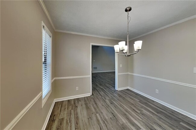 Building Photo - 2078 Arrowhead Trail