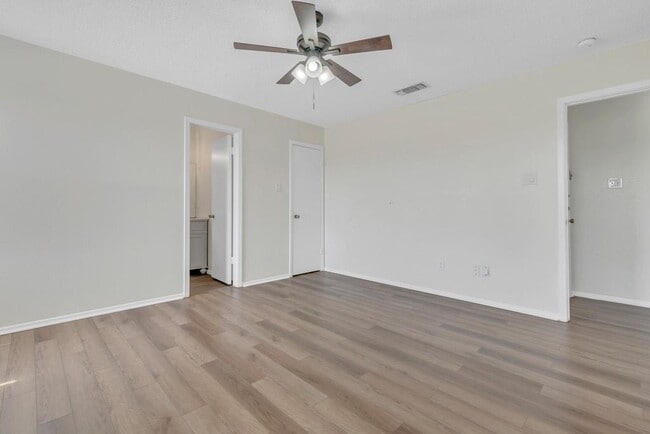 Building Photo - 4602 Ronald Dr