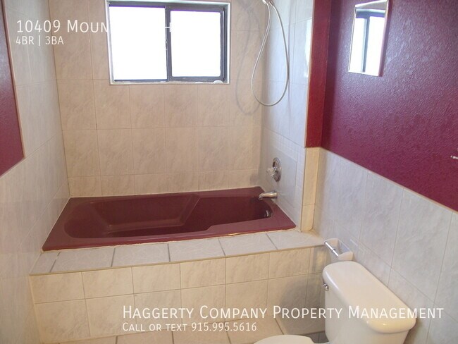 Building Photo - Northeast El Paso 4bed/3bath with Pool