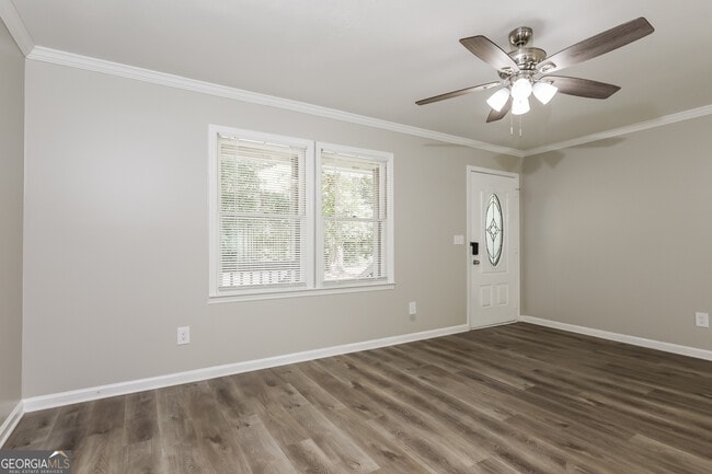 Building Photo - 374 Scott Blvd