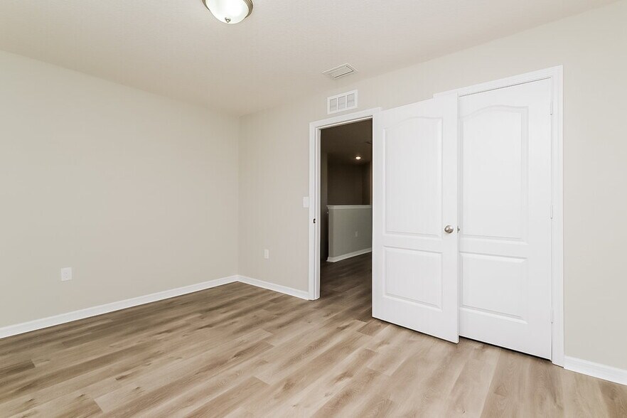 Building Photo - 8548 Silverbell Loop