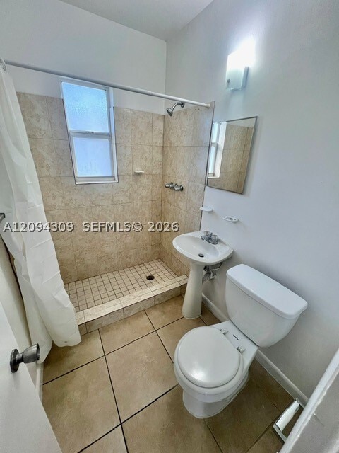 Building Photo - 690 NE 85th St