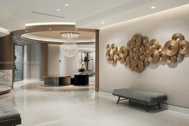Building Photo - 888 Brickell Key Dr