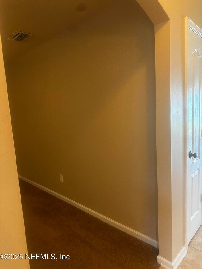Building Photo - 45157 Ingleham Cir