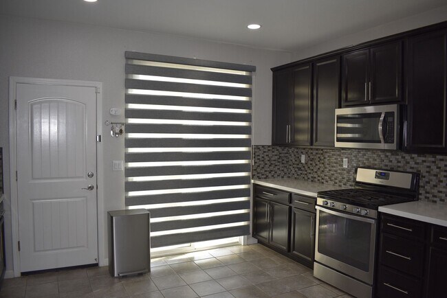 Building Photo - 3251 Foxton Wy