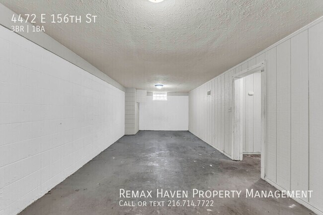 Building Photo - 4472 E 156th St
