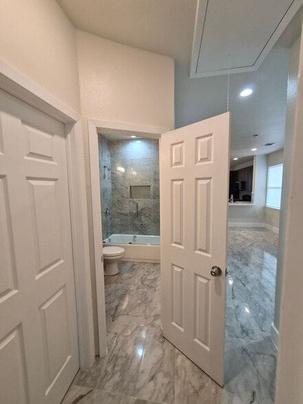 Building Photo - 9745 Black Gum