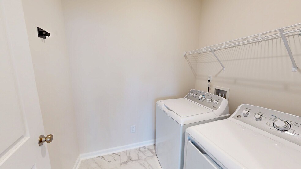 Building Photo - 5081 Tullamore Dr