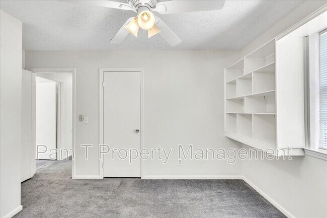 Building Photo - 4 Gunpowder Ct