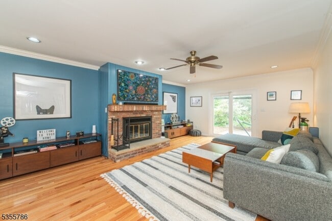 Building Photo - 86 Ferncliff Rd