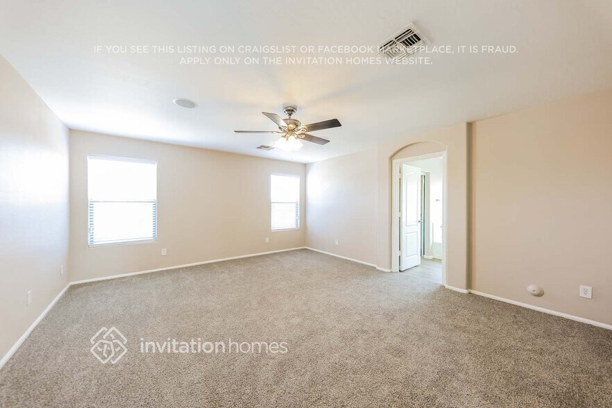 Building Photo - 4107 S 55th Dr