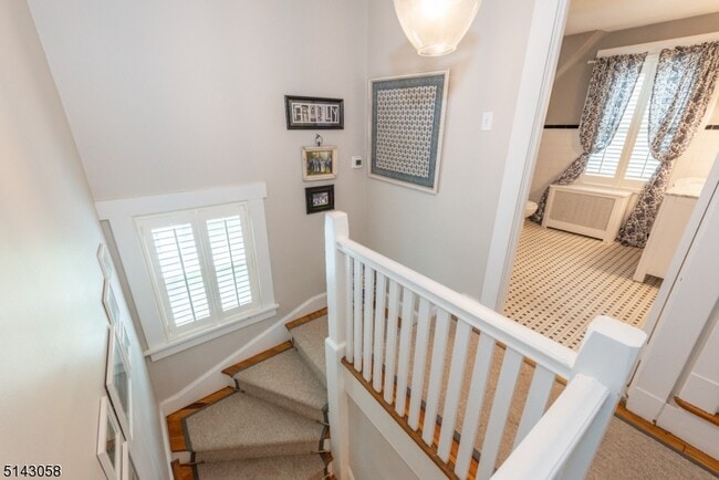 Building Photo - 276 Bay Ave