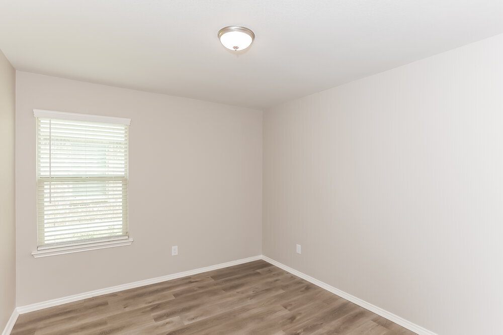 Building Photo - 825 Amberwood Ct