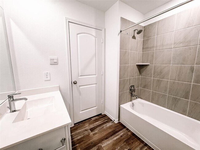 Building Photo - 27422 Oasis Rdg Dr