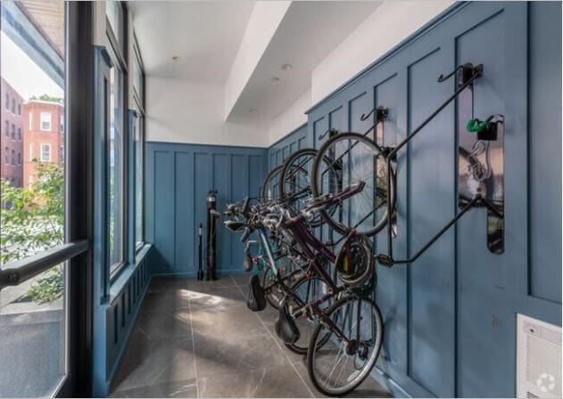 Building Photo - 1467 Tremont St