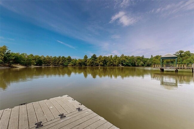 Building Photo - 15114 Wells Port Dr