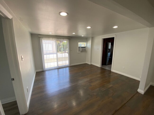 Building Photo - 15522 Claretta Ave