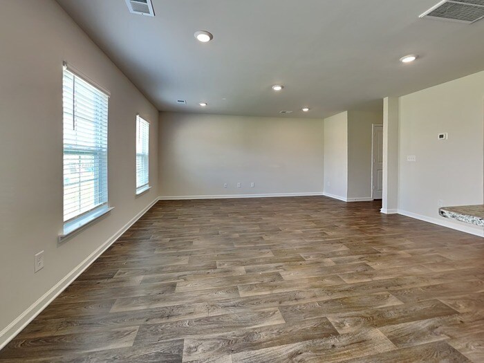 Building Photo - 1607 Commendable Ct