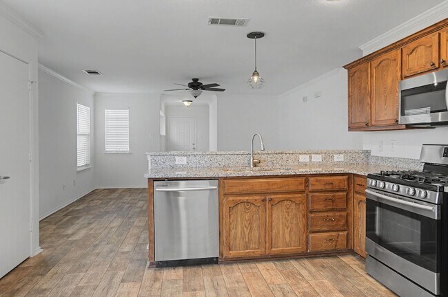 Building Photo - 10925 Caldwell Ln