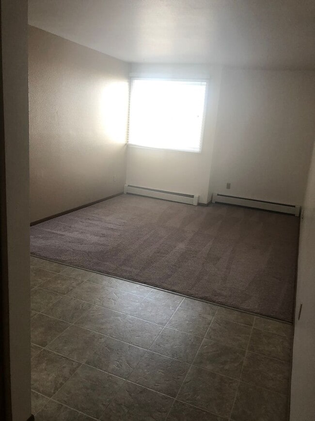 Building Photo - Redoubt View Apartments Inc