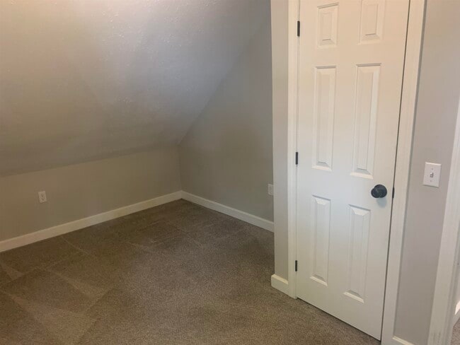 Building Photo - 14 Preble St