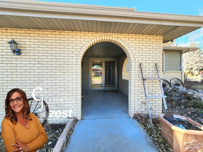 Building Photo - 1810 Brighton St