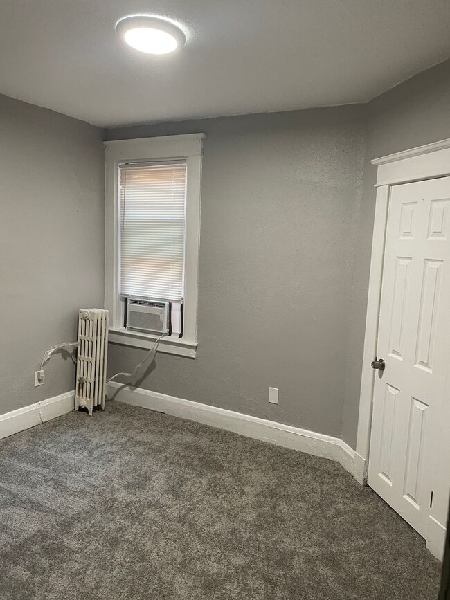 Building Photo - Three-Bedroom Home In Baltimore