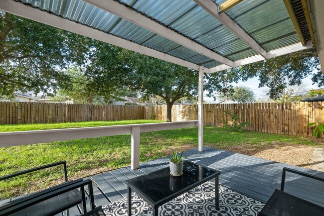 Building Photo - 4717 Edith St