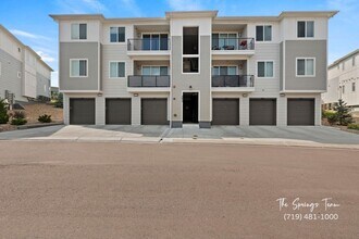 Building Photo - MODERN LUXURY 2BD/2BA/2CAR CONDO in BRIARGATE