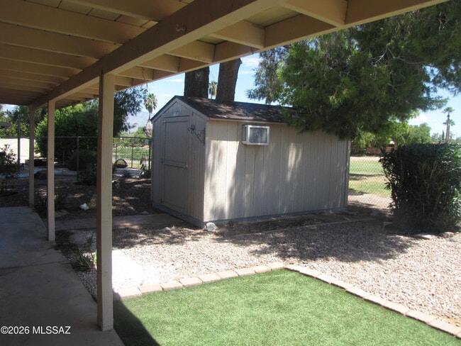 Building Photo - 2109 S Camino Seco