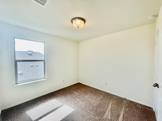 Building Photo - 163 McGinnis Trl