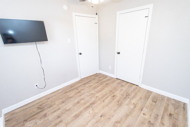 Building Photo - 24219 Wild Horses Ln