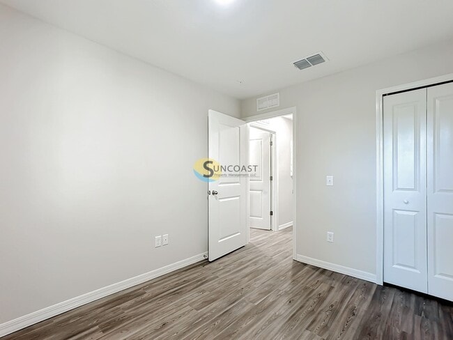 Building Photo - 11486 Oakfield Ct