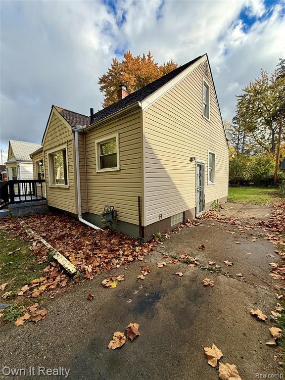 Building Photo - 18750 Avon Ave