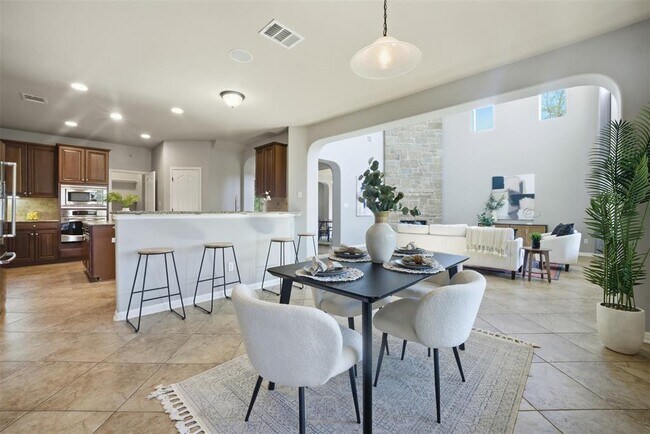 Building Photo - 16100 Spillman Ranch Loop