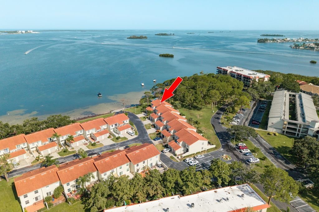 Building Photo - 2700 Bayshore Blvd