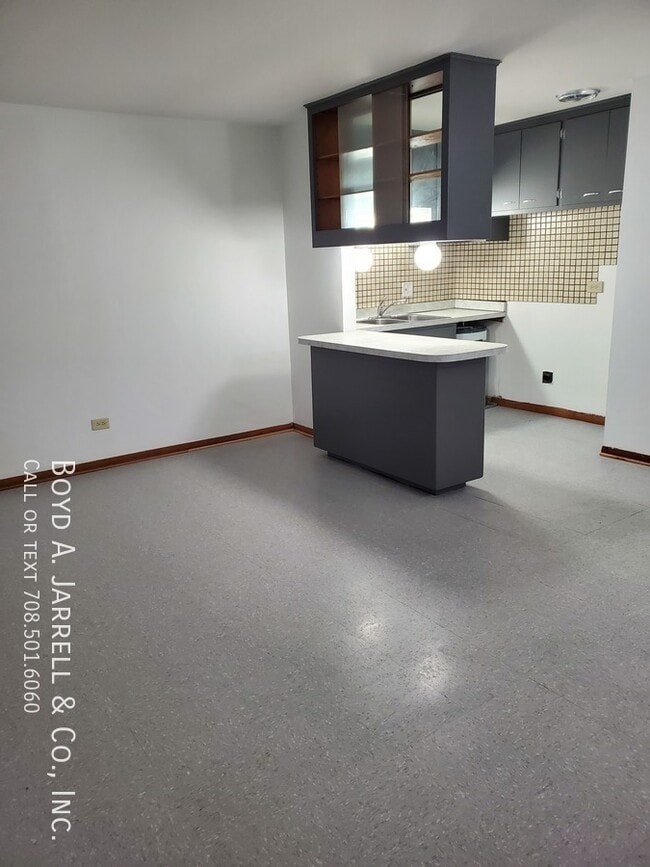 Building Photo - 431 Dixie Hwy