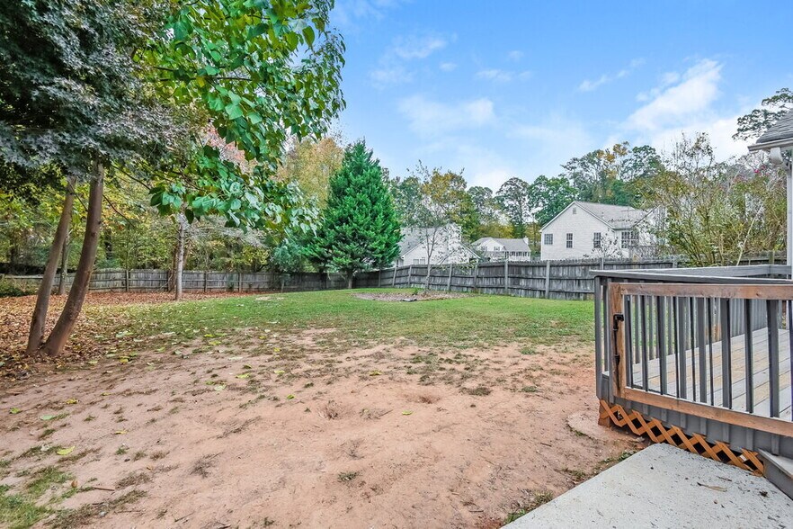 Building Photo - 3615 Clubside Walk