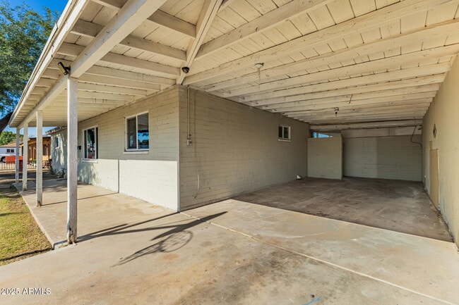 Building Photo - 3020 W El Caminito Dr