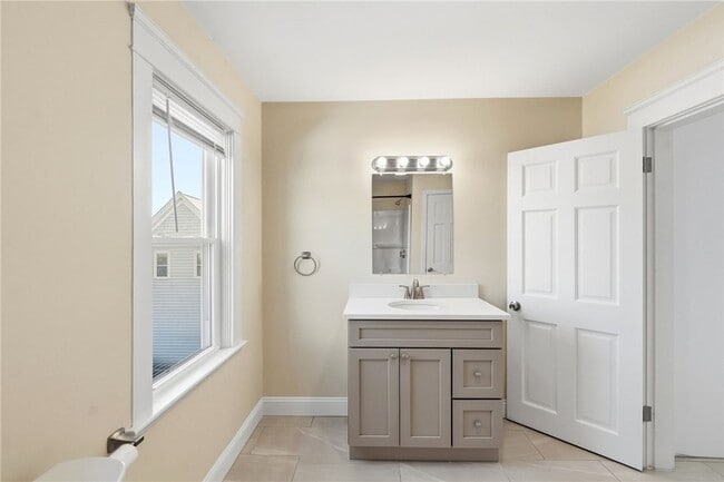 Building Photo - 1169 Chalkstone Ave