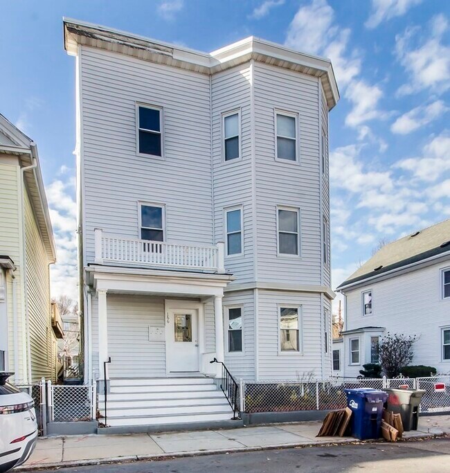 Building Photo - 166 Sydney St