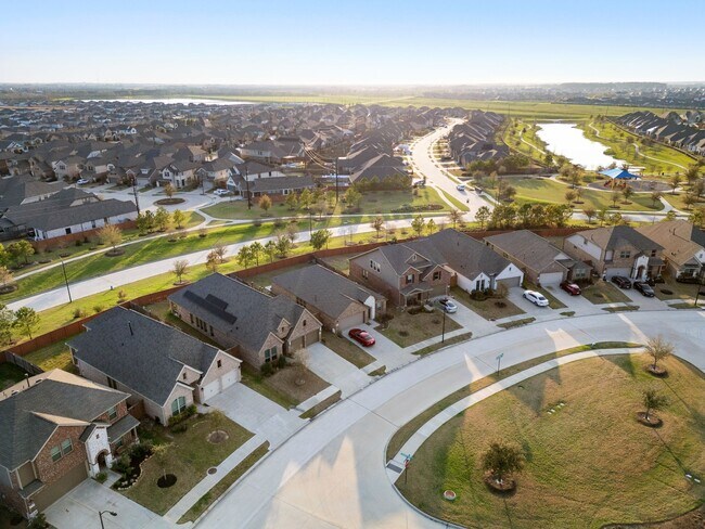 Building Photo - 23039 Birchwood Valley Ln