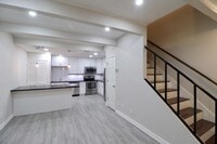 Building Photo - 5929 Queensloch Dr