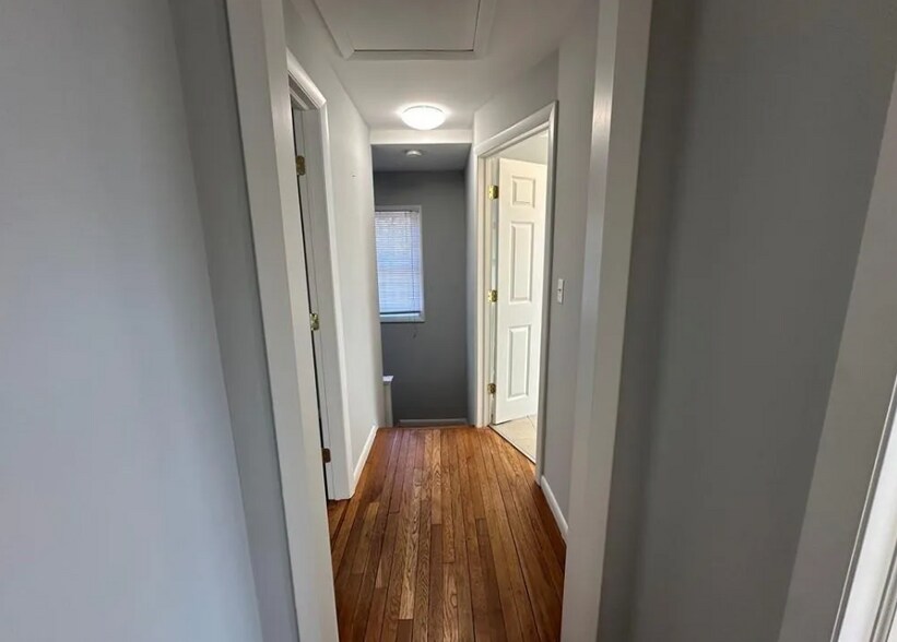 Building Photo - 1528 Portland-Cobalt Rd