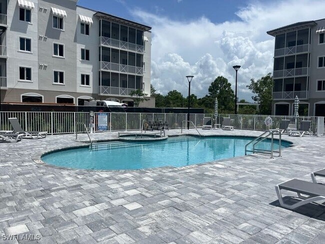 Building Photo - 26600 Rosewood Pointe Dr